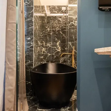 Luxury In The Heart Of Gæstehus Cagliari